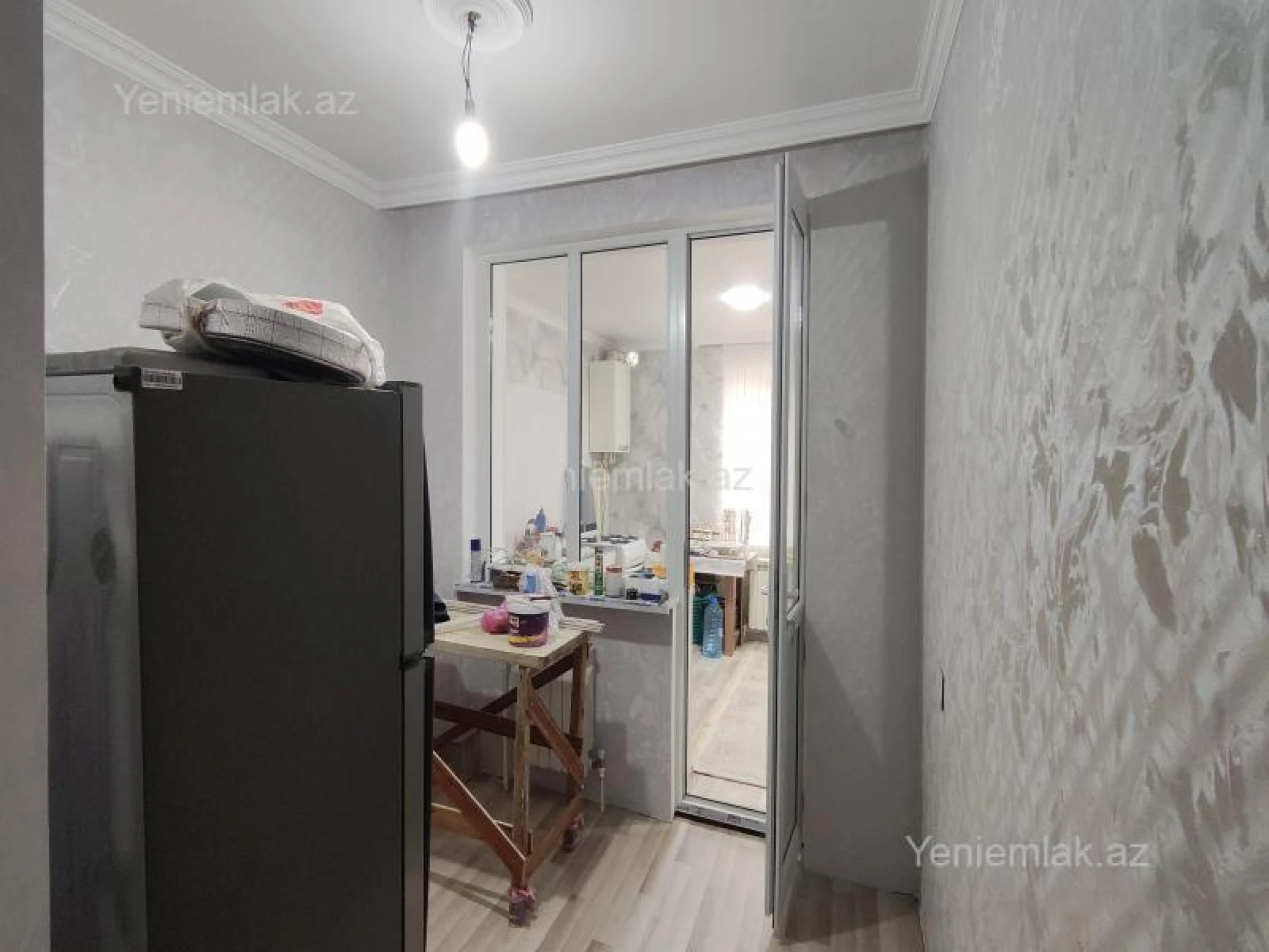 Satılır 2 otaqlı köhnə tikili 80 m²
