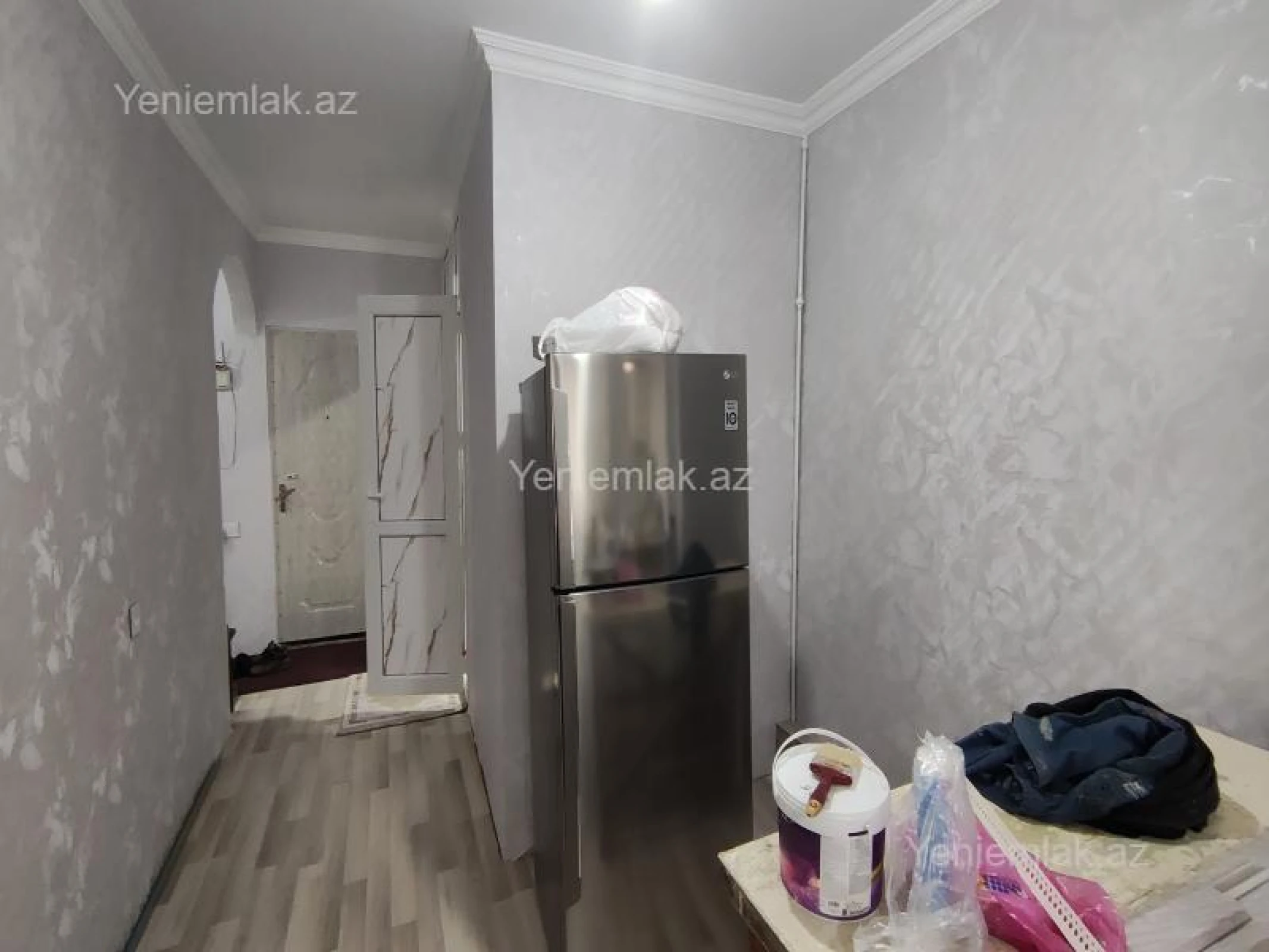 Satılır 2 otaqlı köhnə tikili 80 m²