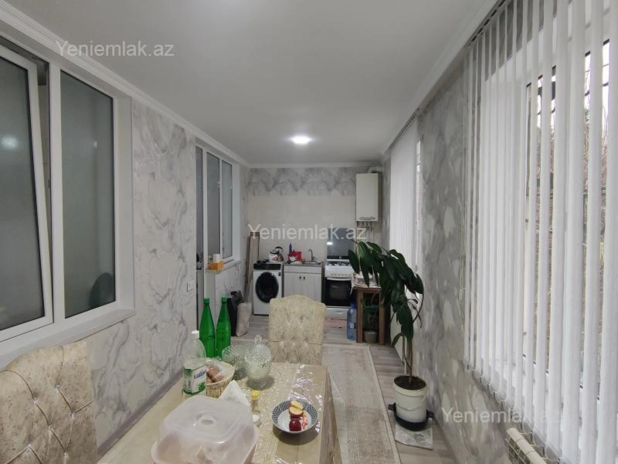 Satılır 2 otaqlı köhnə tikili 80 m²