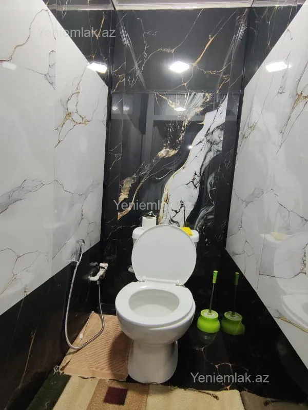 Satılır 2 otaqlı köhnə tikili 80 m²