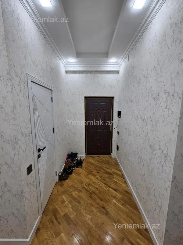 Satılır 2 otaqlı yeni tikili 67 m²