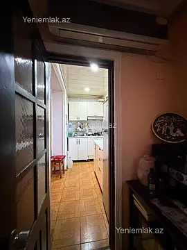 Satılır 2 otaqlı köhnə tikili 55 m²