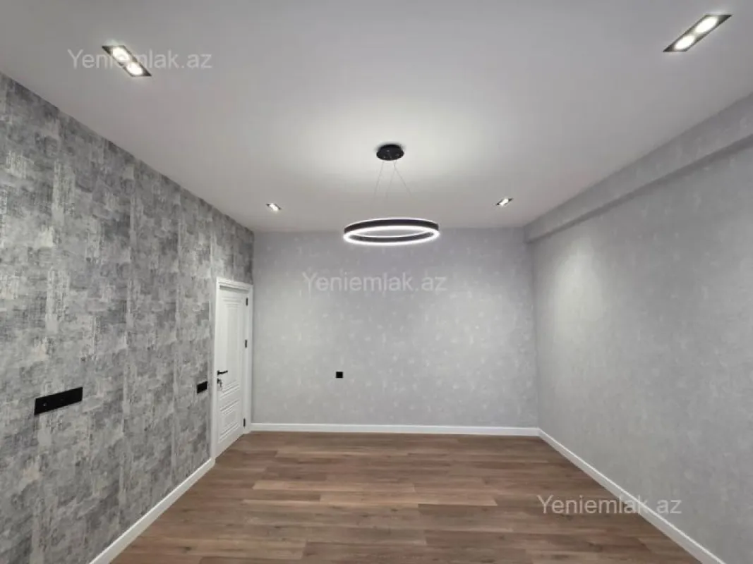 Satılır 2 otaqlı yeni tikili 60 m²