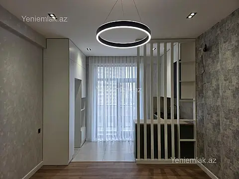 Satılır 2 otaqlı yeni tikili 60 m²