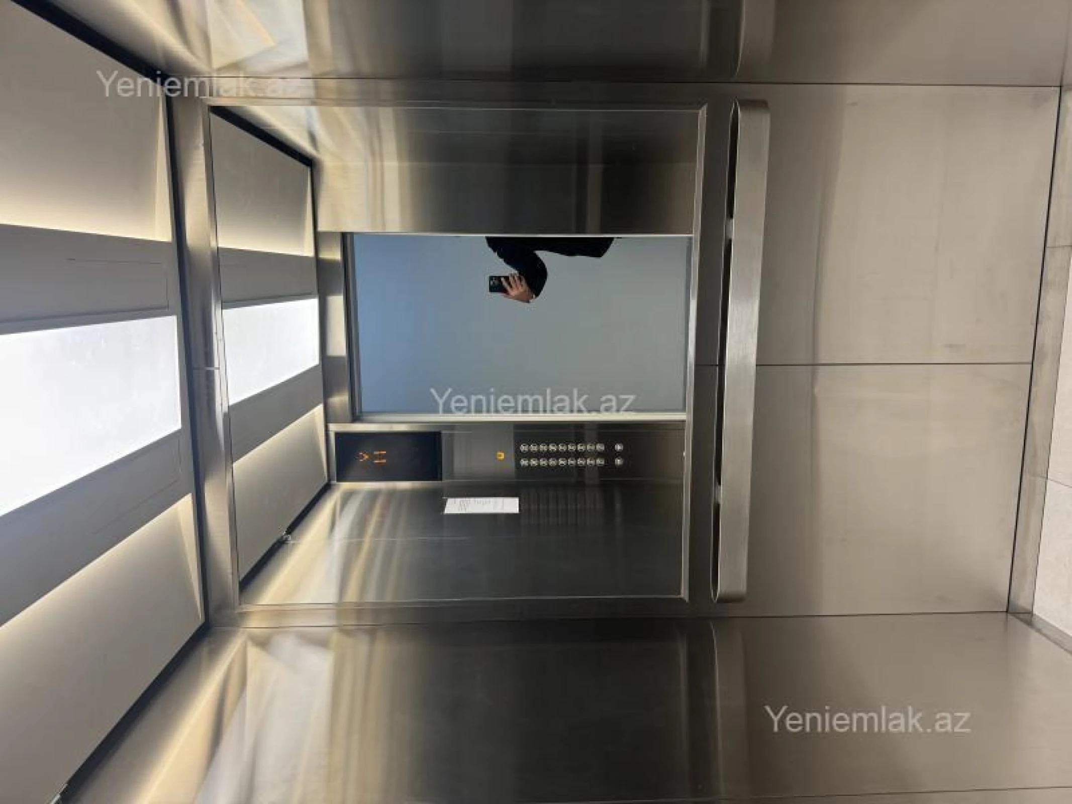 Satılır 2 otaqlı yeni tikili 65 m²