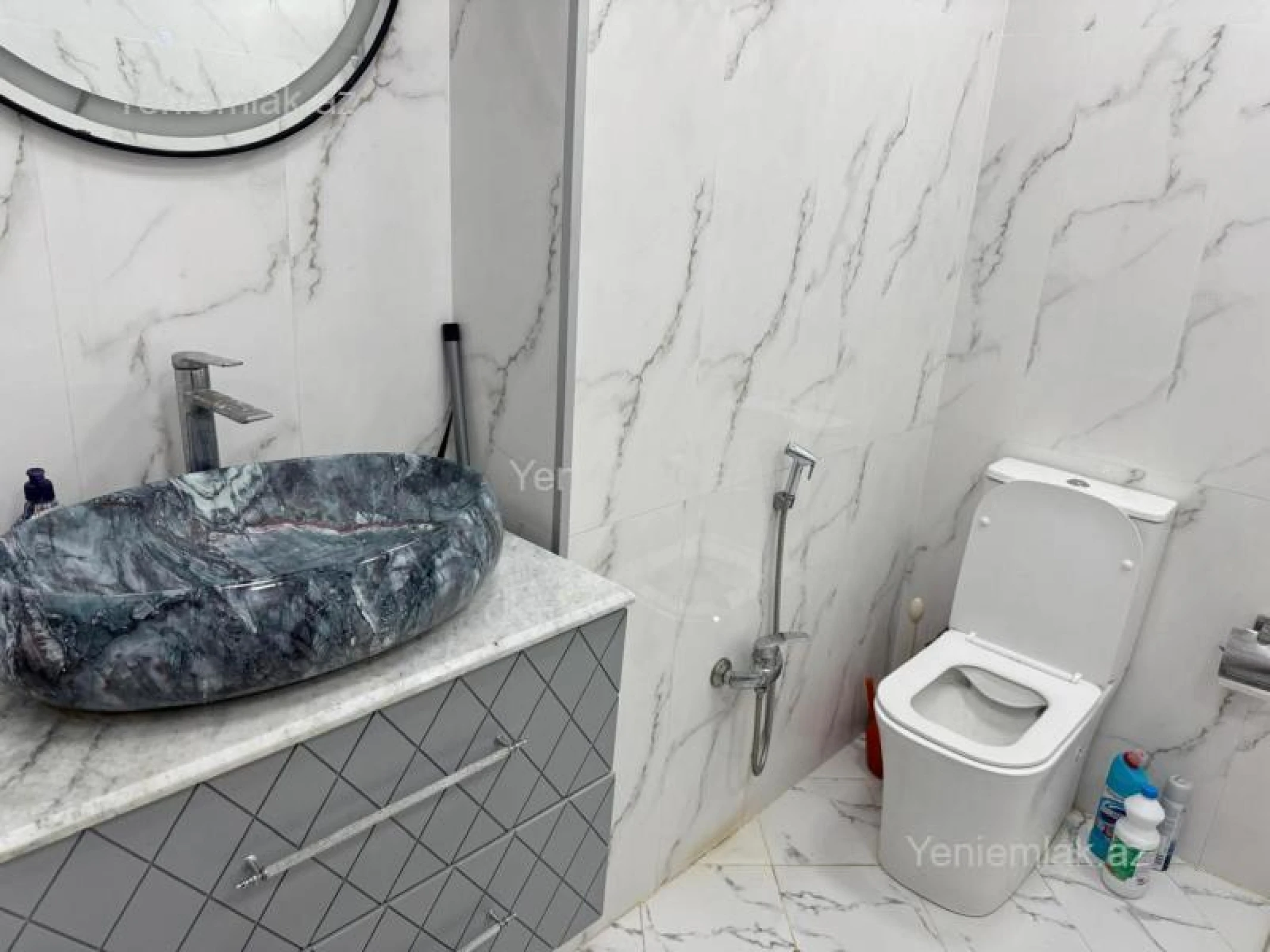 Satılır 2 otaqlı yeni tikili 65 m²