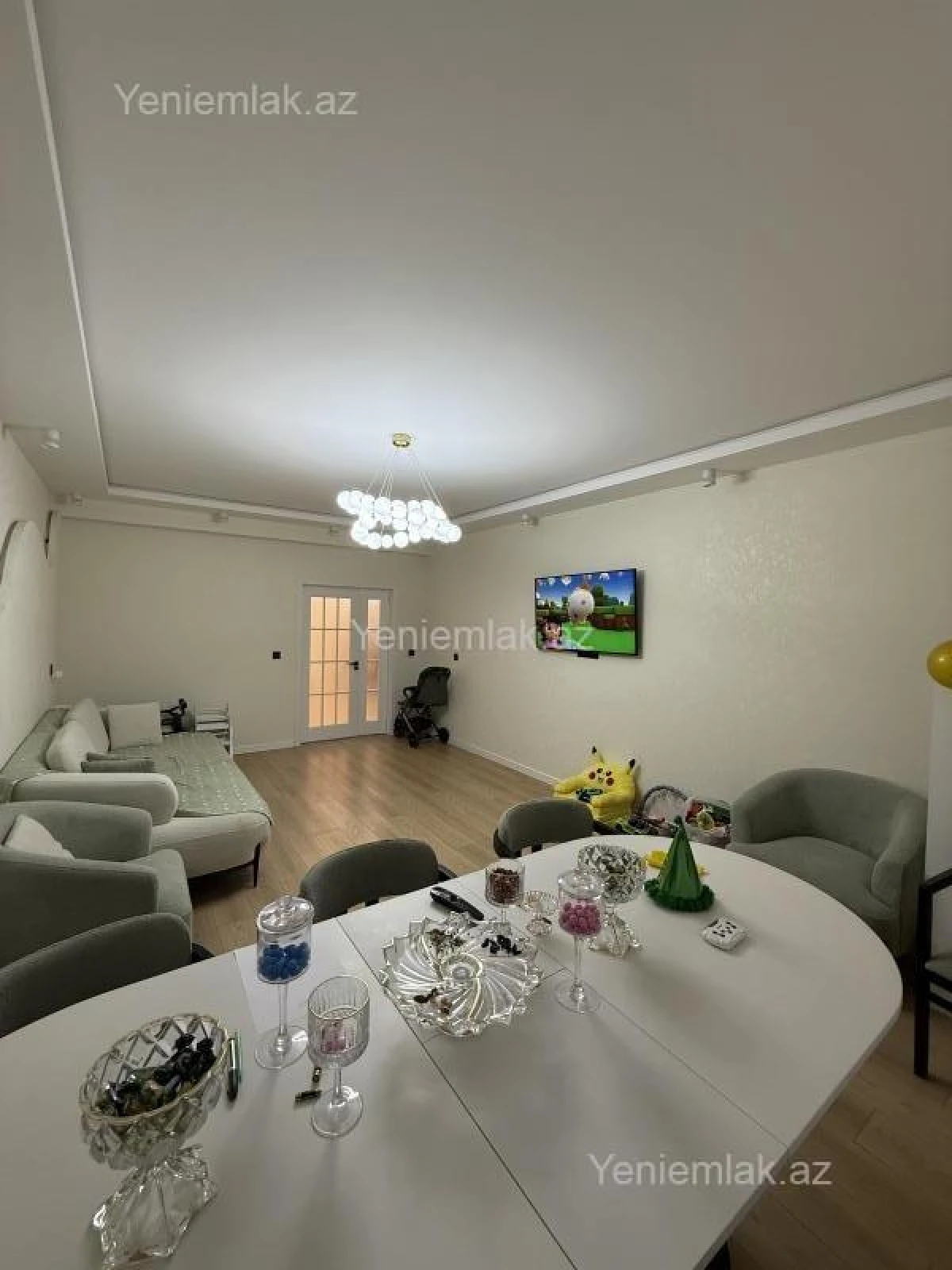 Satılır 3 otaqlı yeni tikili 132 m²