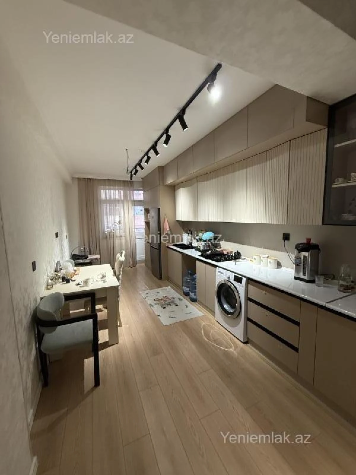 Satılır 3 otaqlı yeni tikili 132 m²