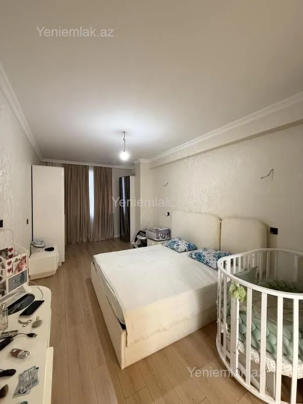 Satılır 3 otaqlı yeni tikili 132 m²