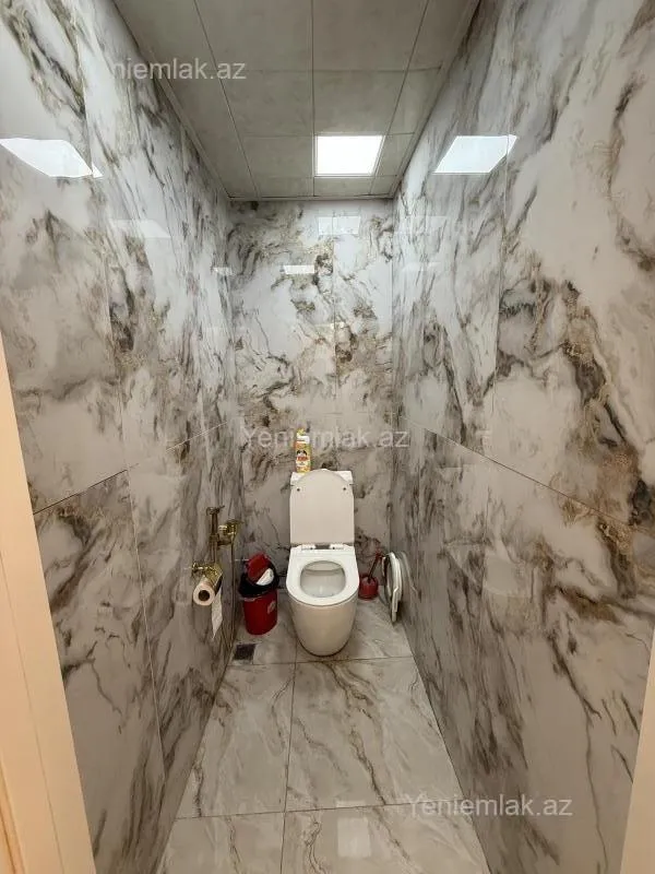 Satılır 3 otaqlı yeni tikili 132 m²