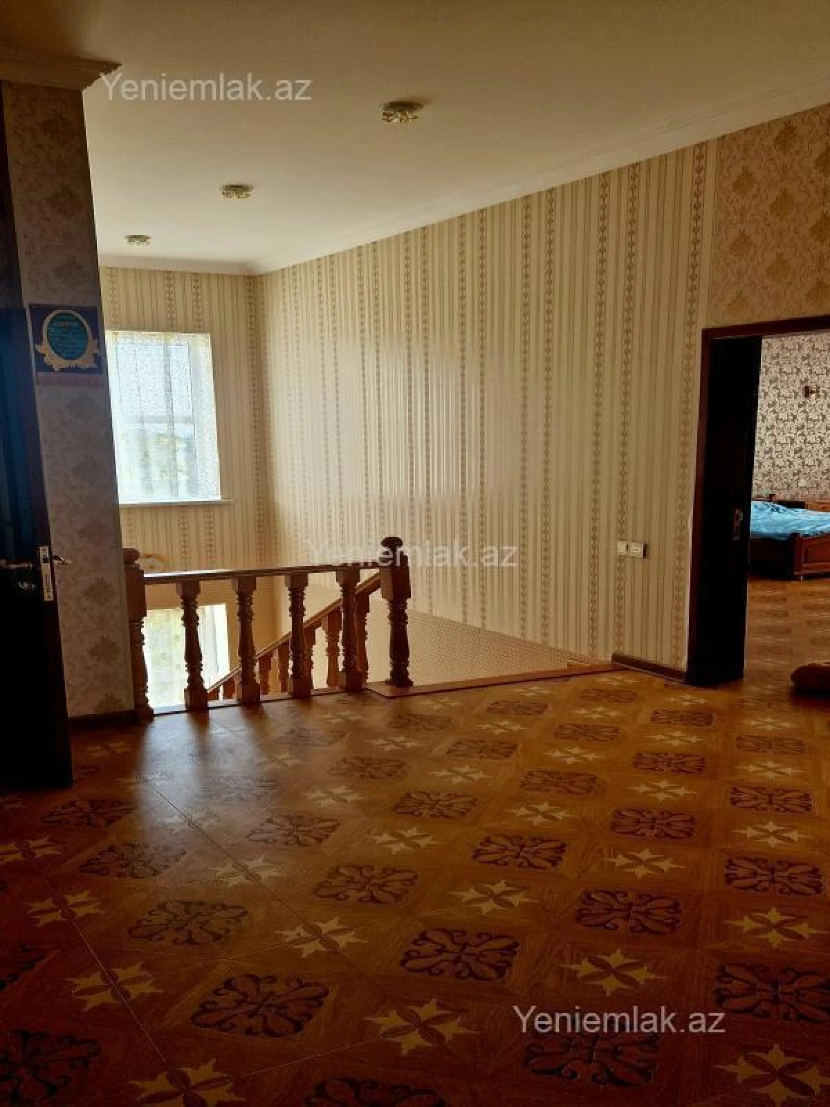 Satılır 8 otaqlı həyət evi 500 m²