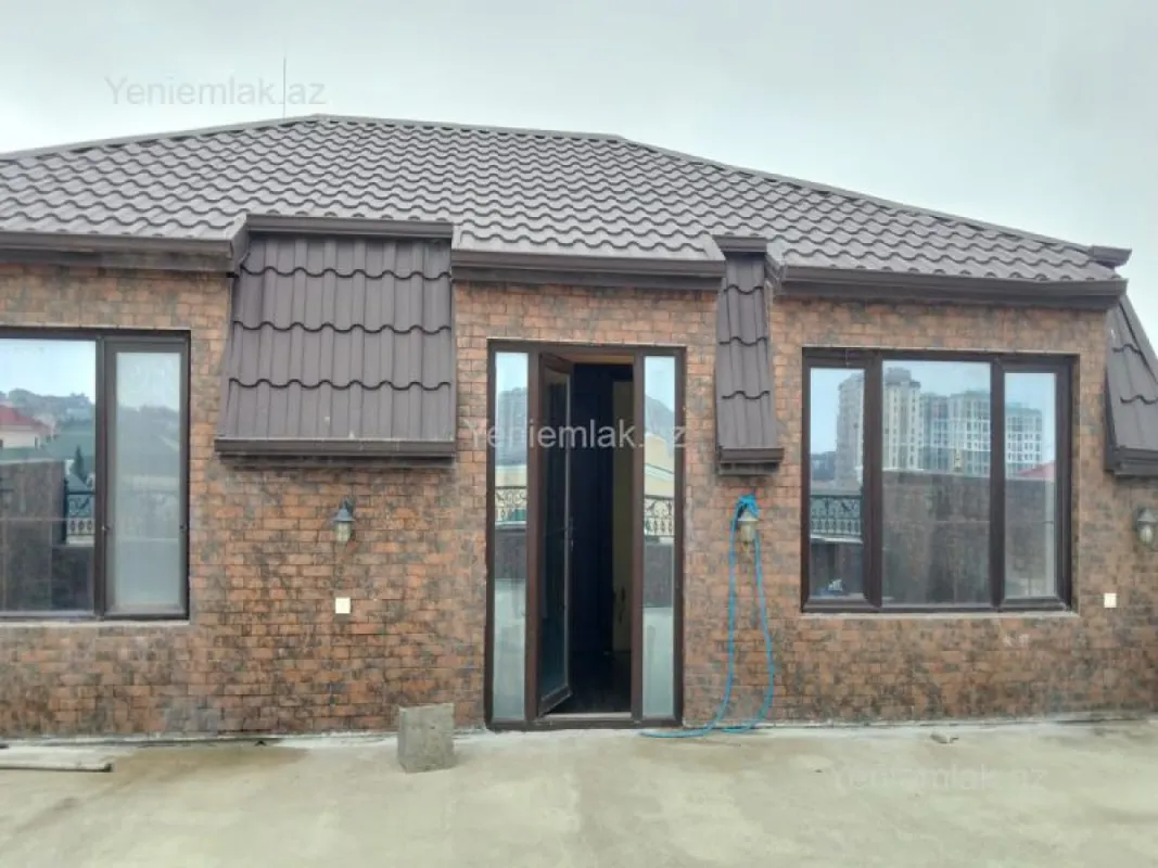 Satılır 7 otaqlı həyət evi 550 m²