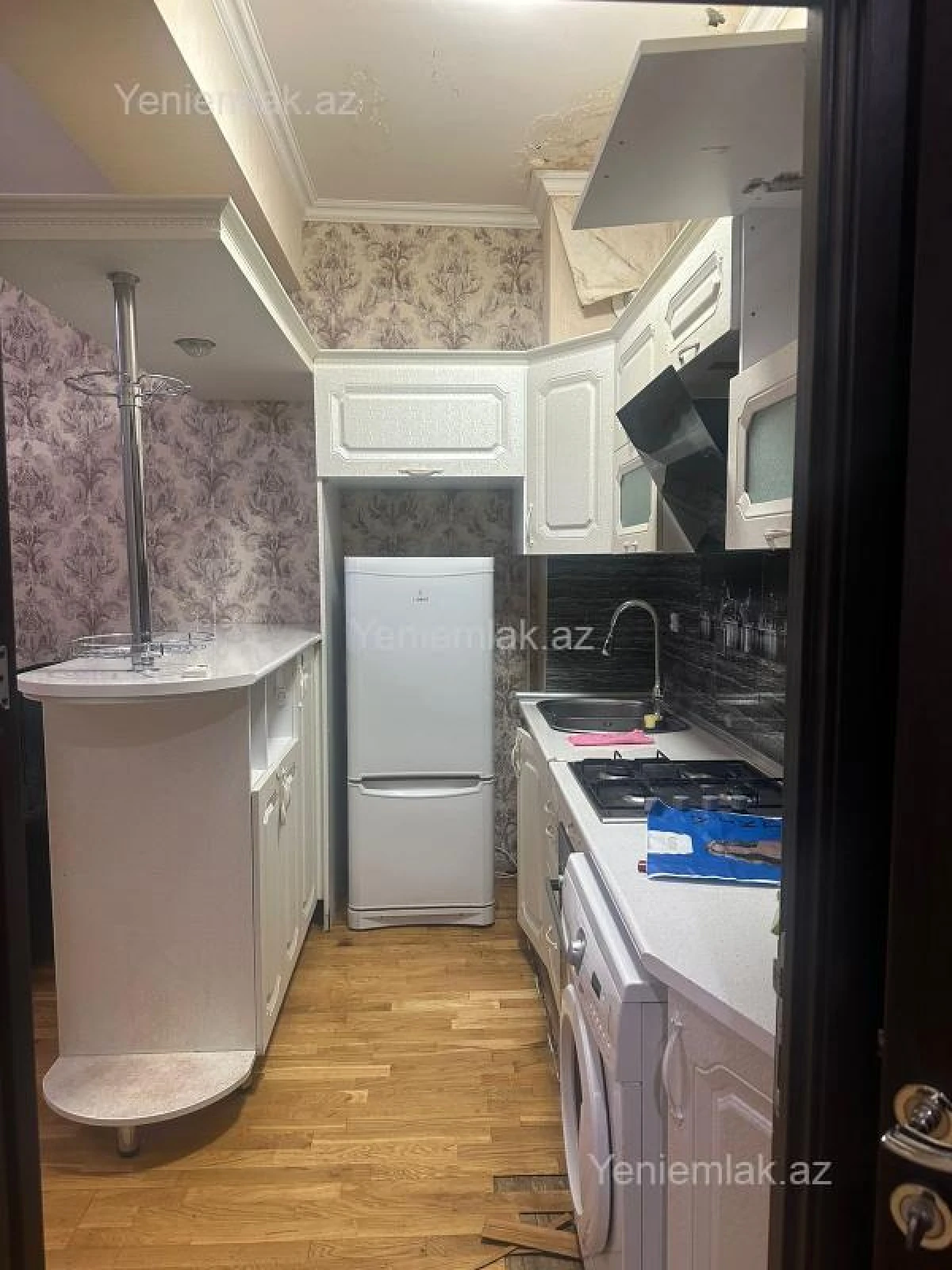 Satılır 2 otaqlı yeni tikili 60 m²