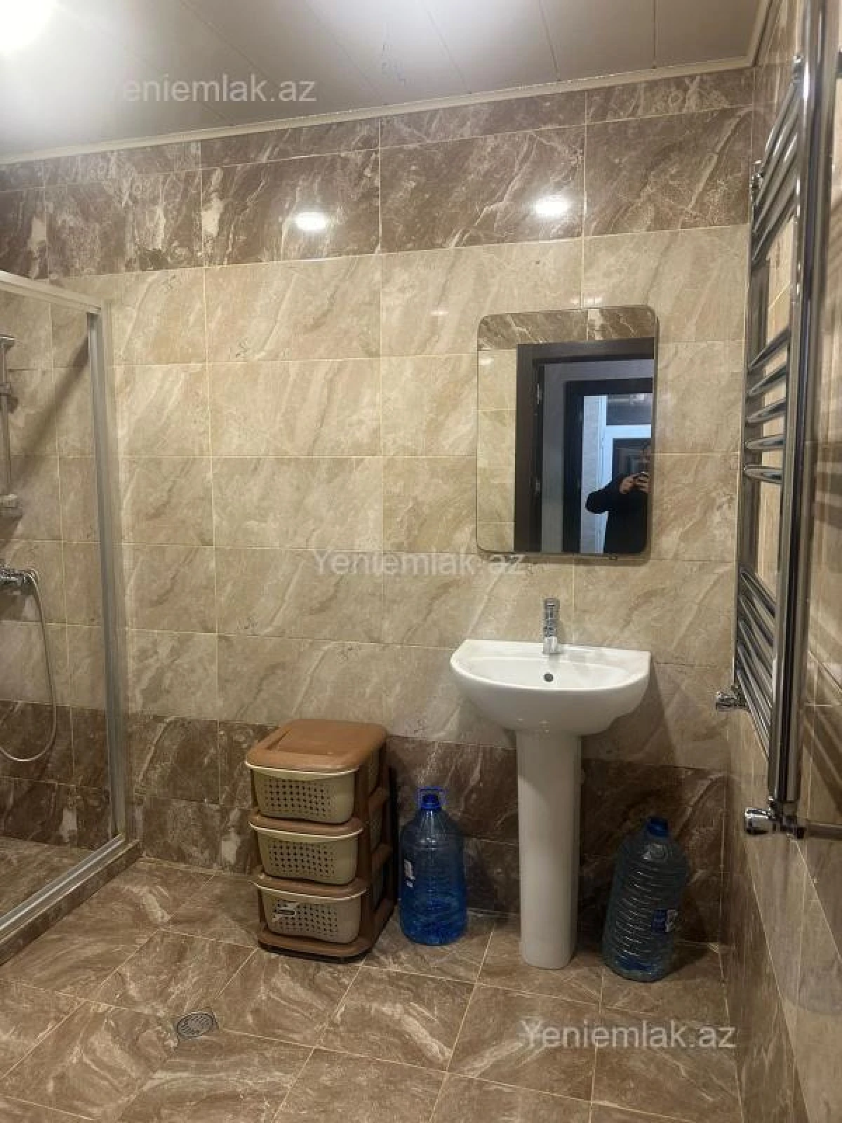 Satılır 2 otaqlı yeni tikili 60 m²