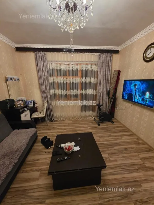 Satılır 2 otaqlı köhnə tikili 58 m²
