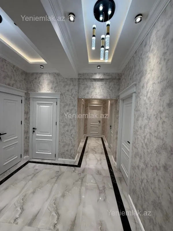 Satılır 3 otaqlı yeni tikili 120 m²