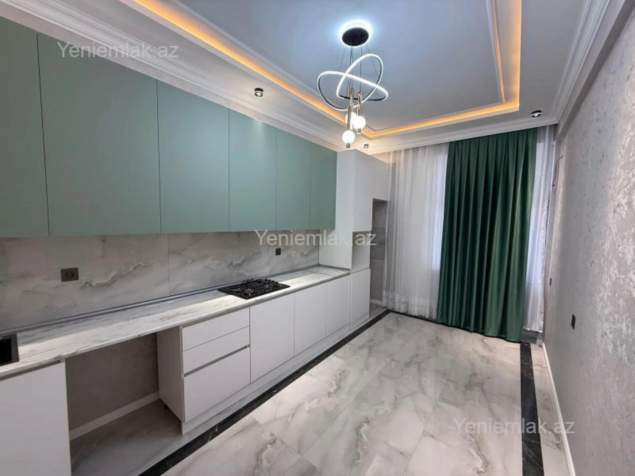 Satılır 3 otaqlı yeni tikili 120 m²