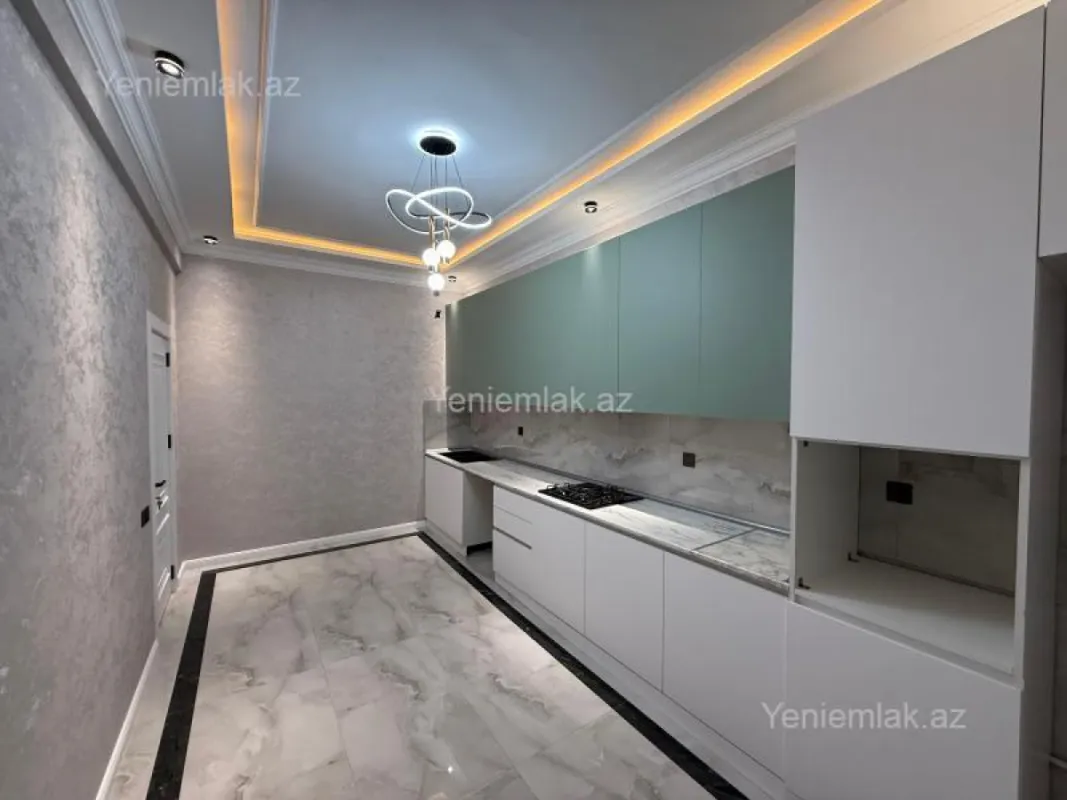 Satılır 3 otaqlı yeni tikili 120 m²