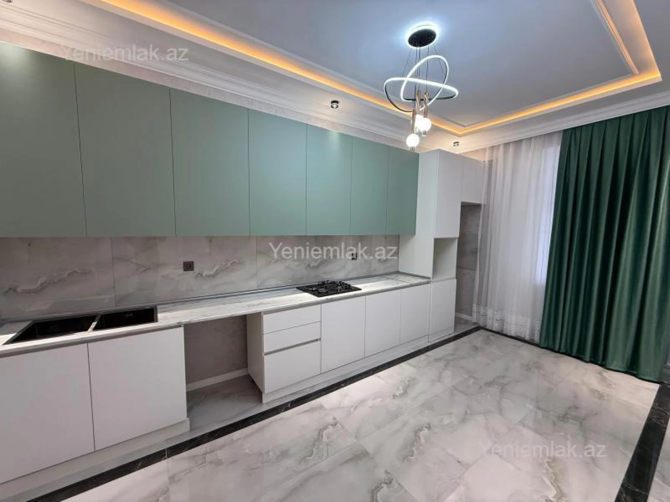 Satılır 3 otaqlı yeni tikili 120 m²