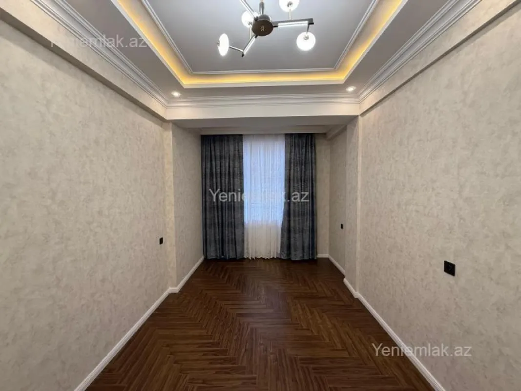 Satılır 3 otaqlı yeni tikili 120 m²