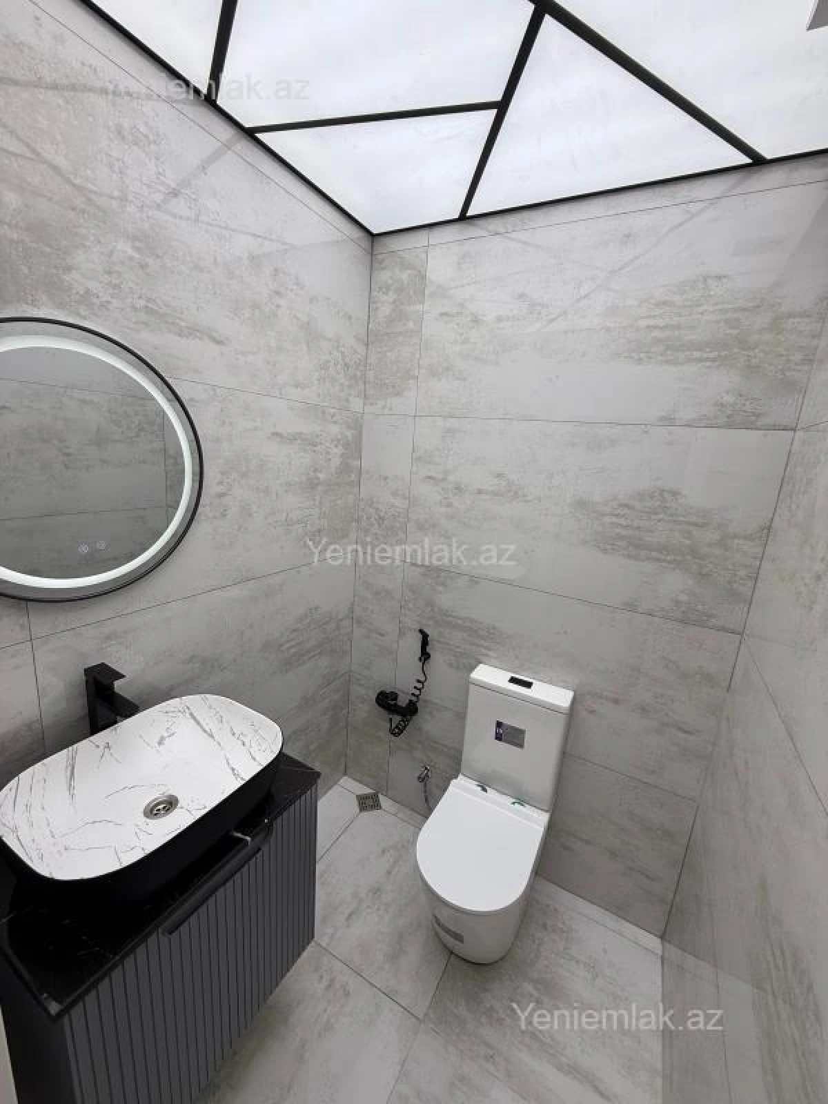 Satılır 3 otaqlı yeni tikili 120 m²