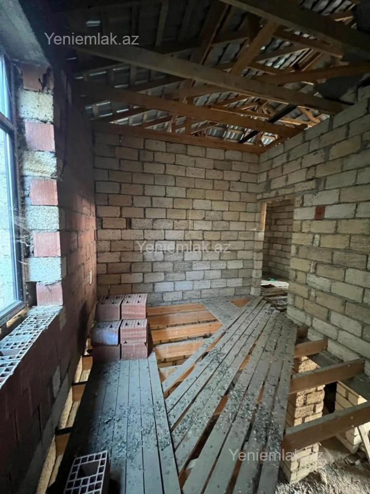 Satılır 5 otaqlı həyət evi 110 m²