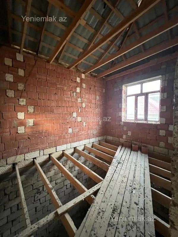 Satılır 5 otaqlı həyət evi 110 m²