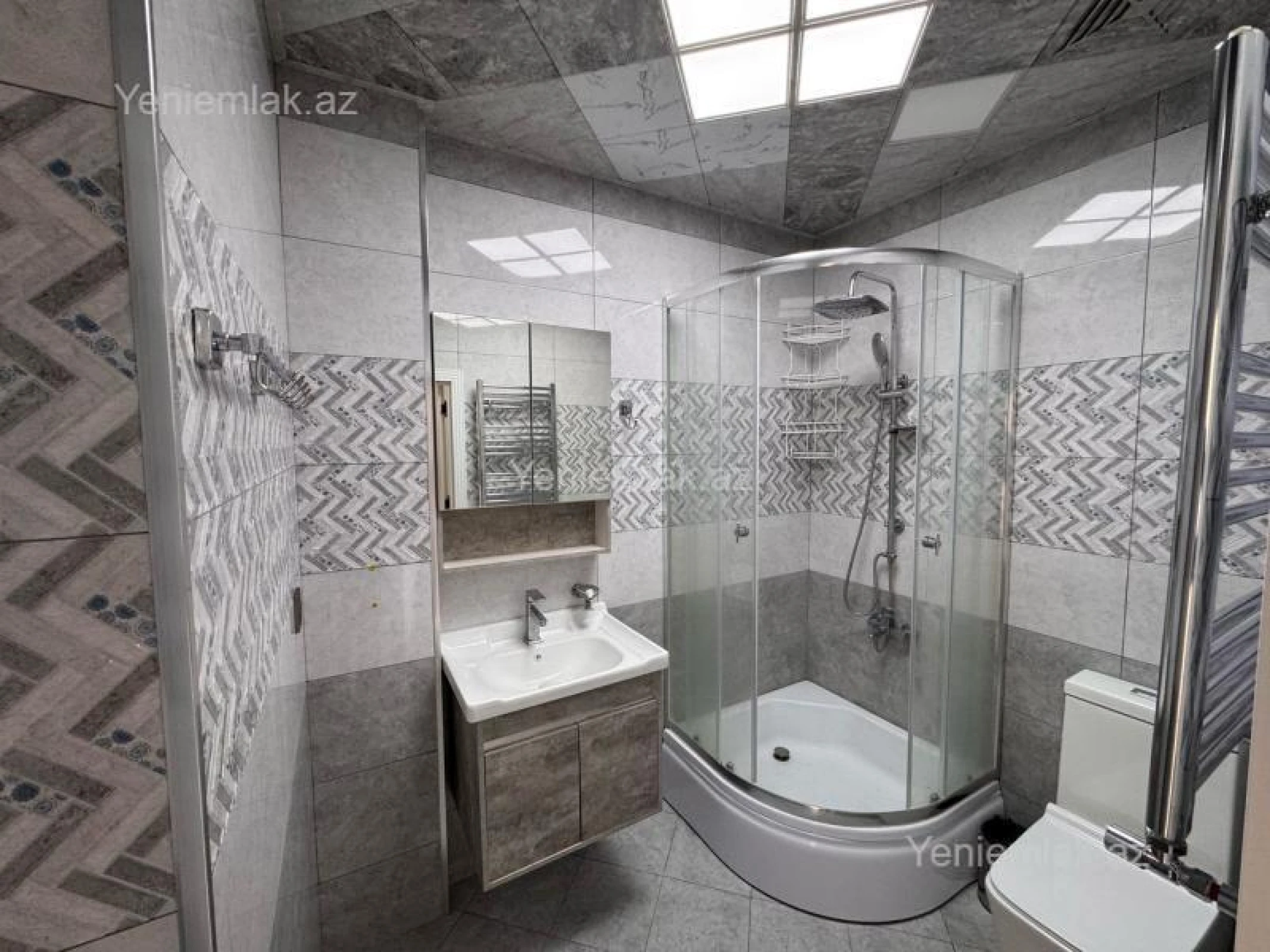 Satılır 2 otaqlı yeni tikili 60 m²