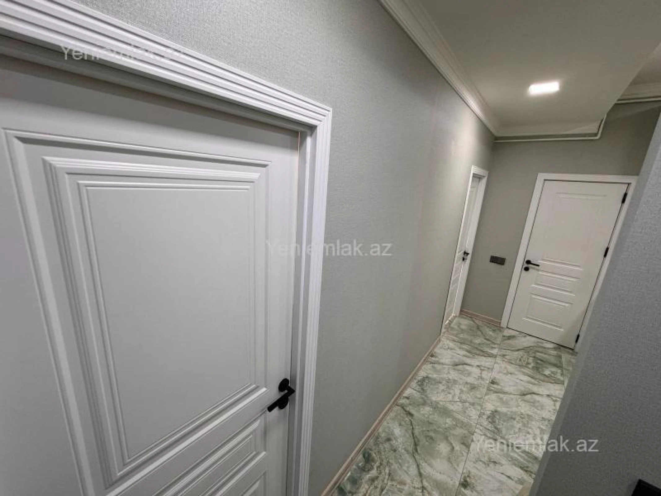 Satılır 2 otaqlı yeni tikili 60 m²