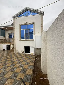 Satılır 4 otaqlı həyət evi 125 m²