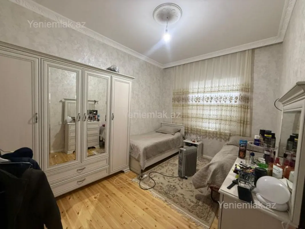 Satılır 4 otaqlı həyət evi 125 m²