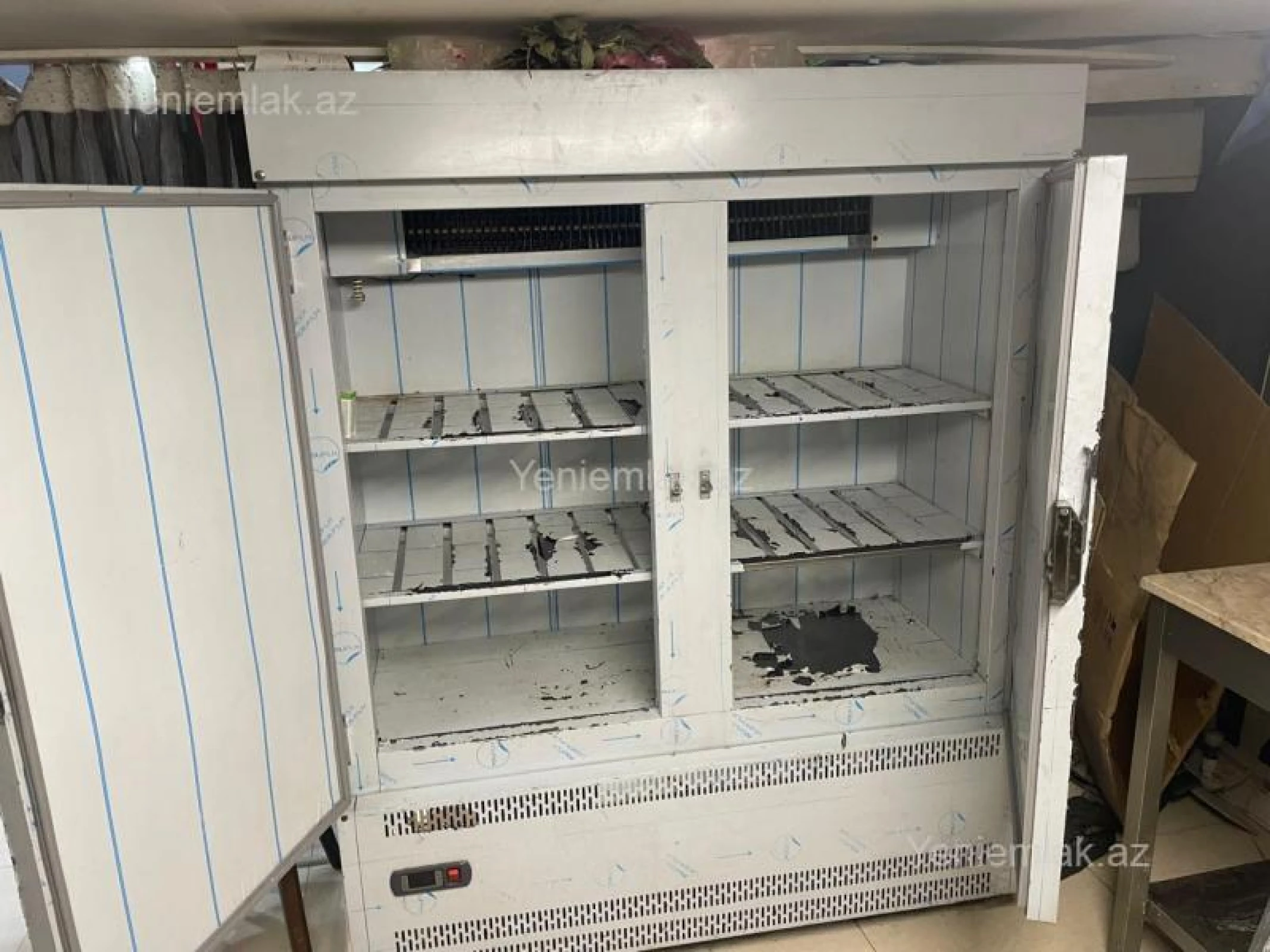 Satılır 2 otaqlı obyekt 130 m²