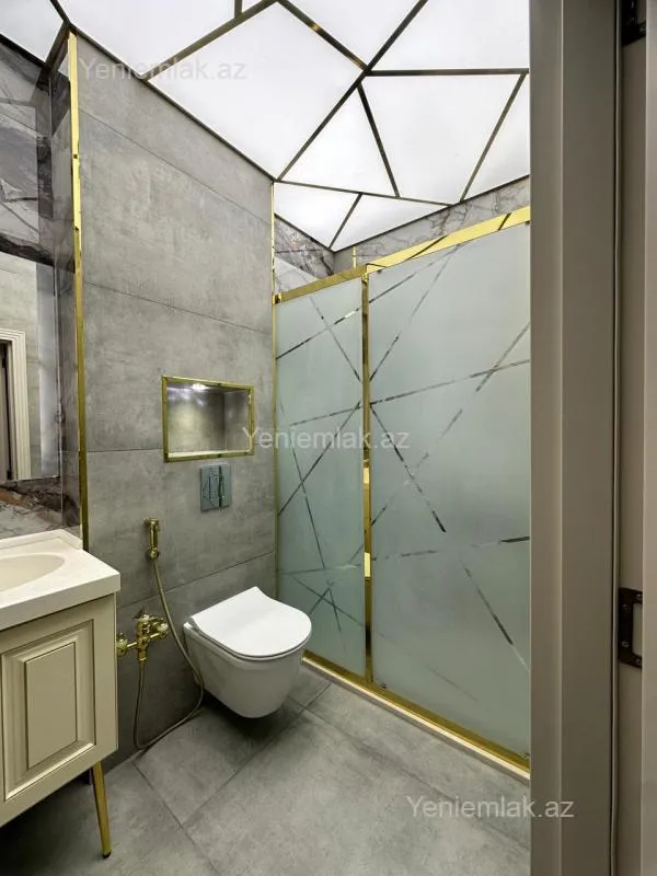 Satılır 3 otaqlı yeni tikili 137 m²