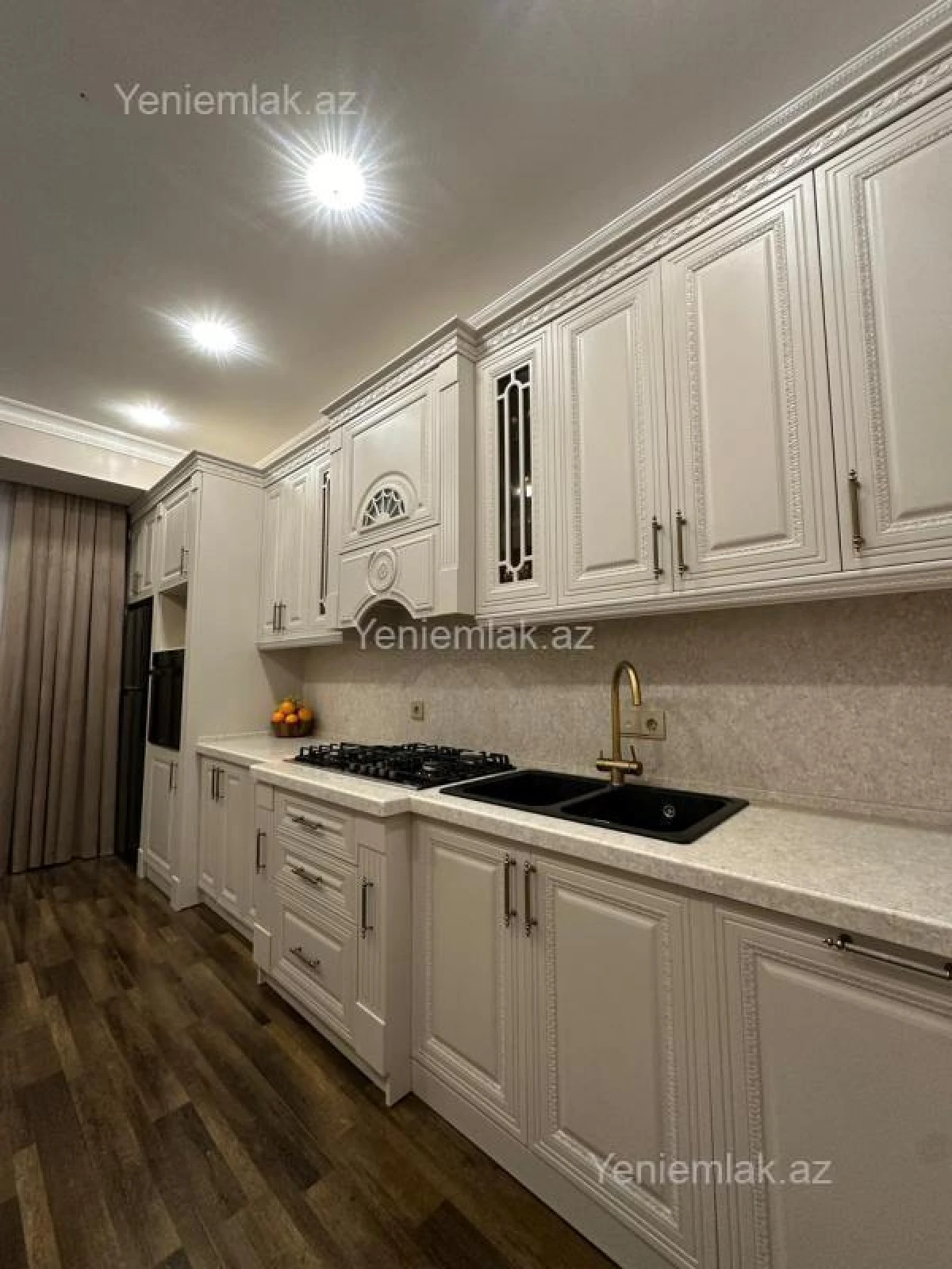 Satılır 3 otaqlı yeni tikili 137 m²