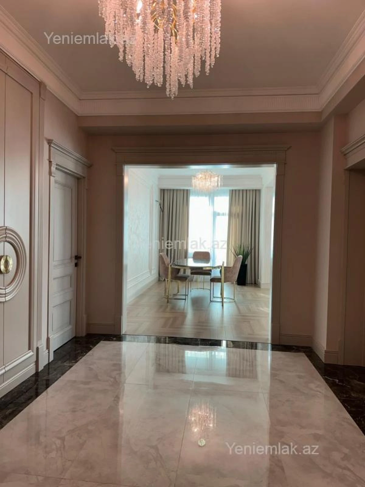 Satılır 3 otaqlı yeni tikili 137 m²