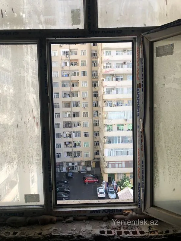 Satılır 3 otaqlı yeni tikili 115 m²