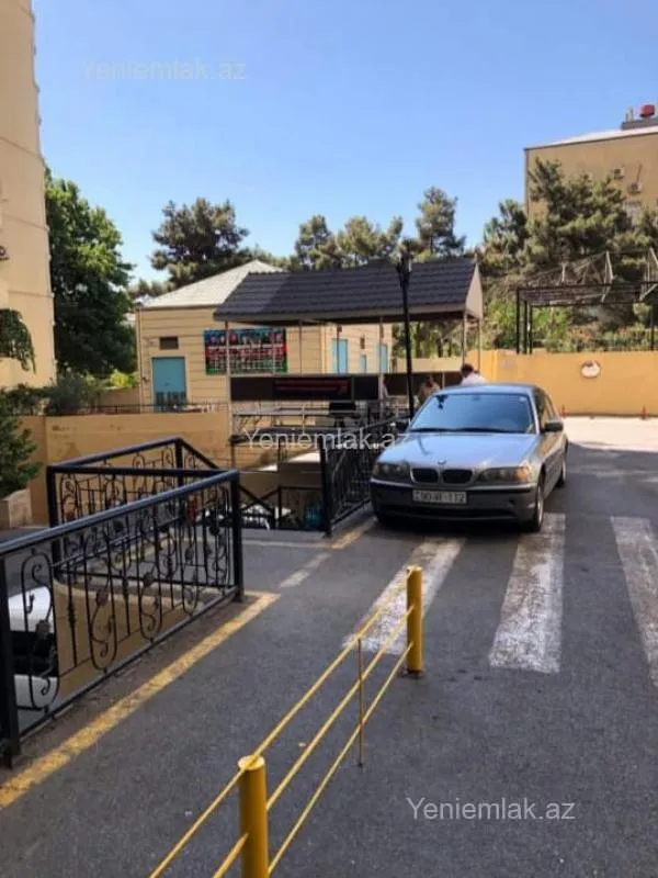 Satılır 3 otaqlı yeni tikili 115 m²