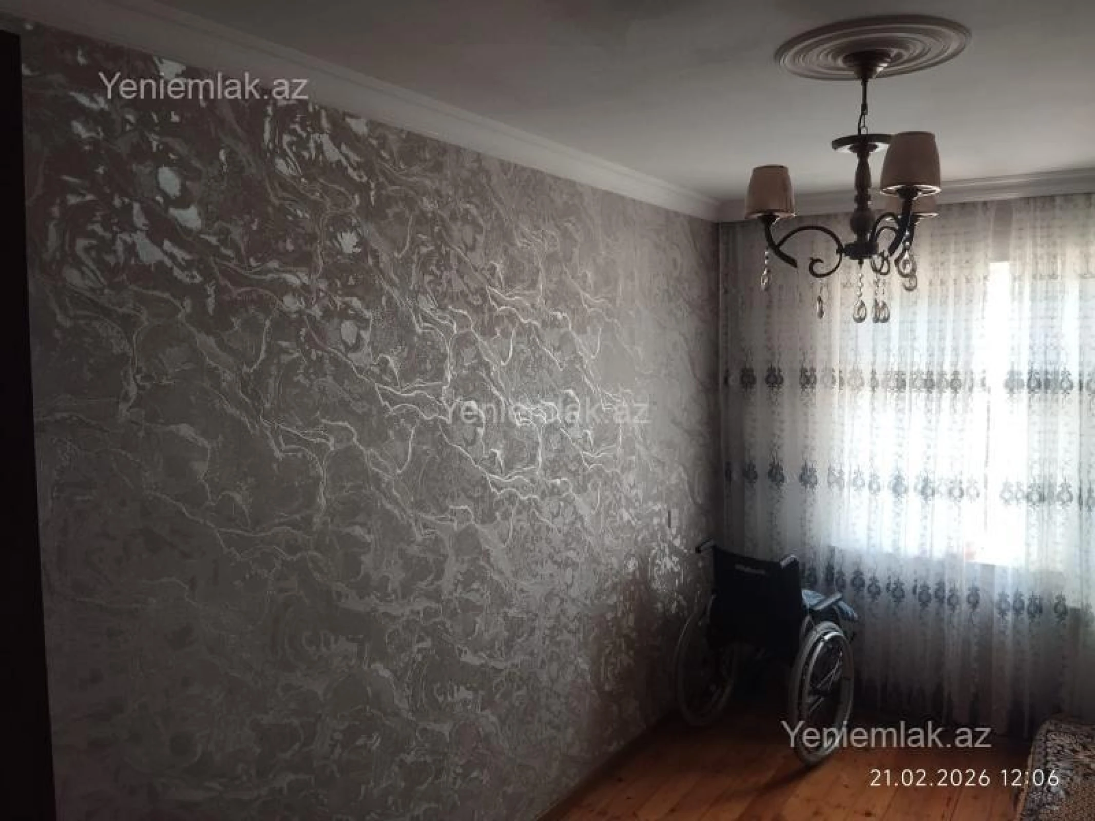 Satılır 2 otaqlı köhnə tikili 48 m²