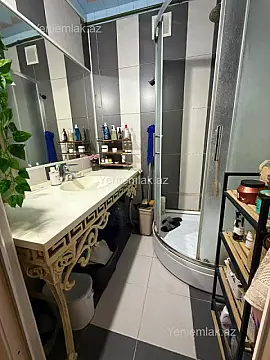 Satılır 2 otaqlı köhnə tikili 50 m²