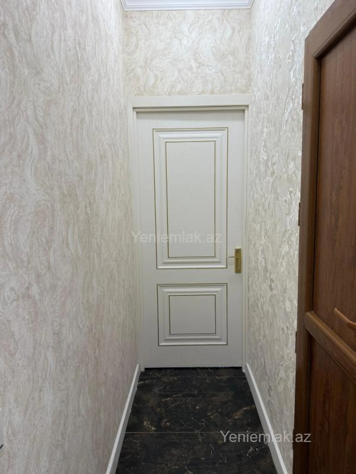 Satılır 2 otaqlı köhnə tikili 50 m²