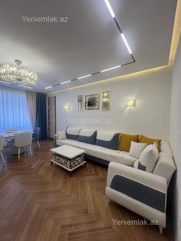 Satılır 3 otaqlı yeni tikili 108 m²