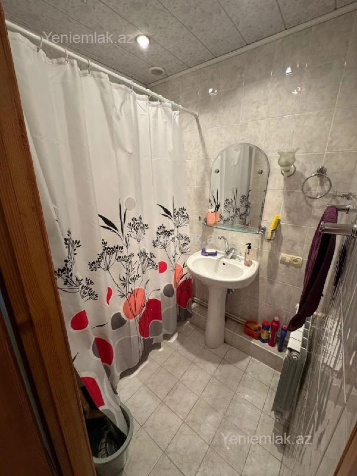 Satılır 2 otaqlı köhnə tikili 62 m²