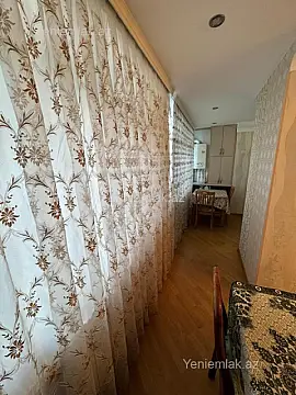 Satılır 2 otaqlı köhnə tikili 62 m²
