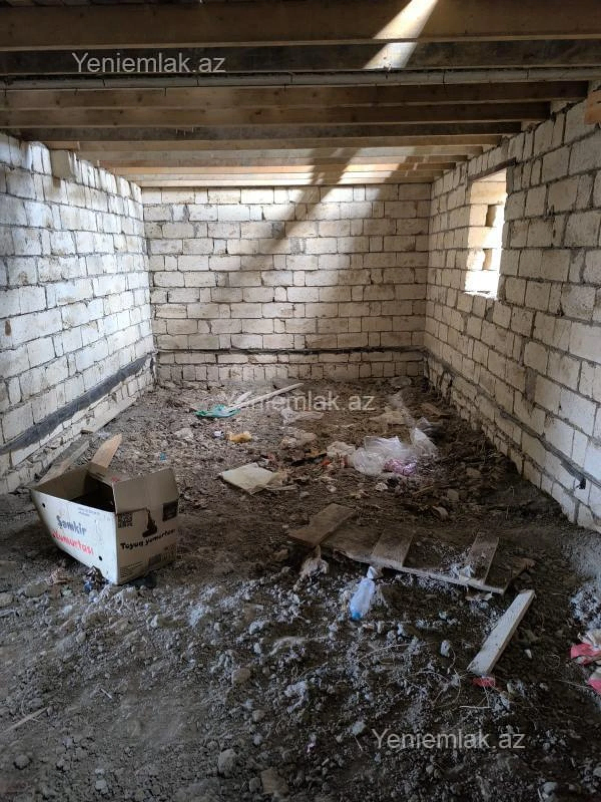 Satılır 5 otaqlı həyət evi 140 m²