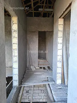 Satılır 5 otaqlı həyət evi 140 m²