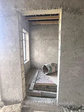 Satılır 5 otaqlı həyət evi 140 m²