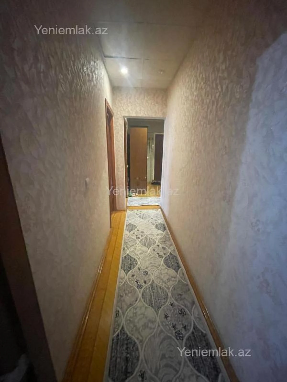 Satılır 5 otaqlı köhnə tikili 120 m²