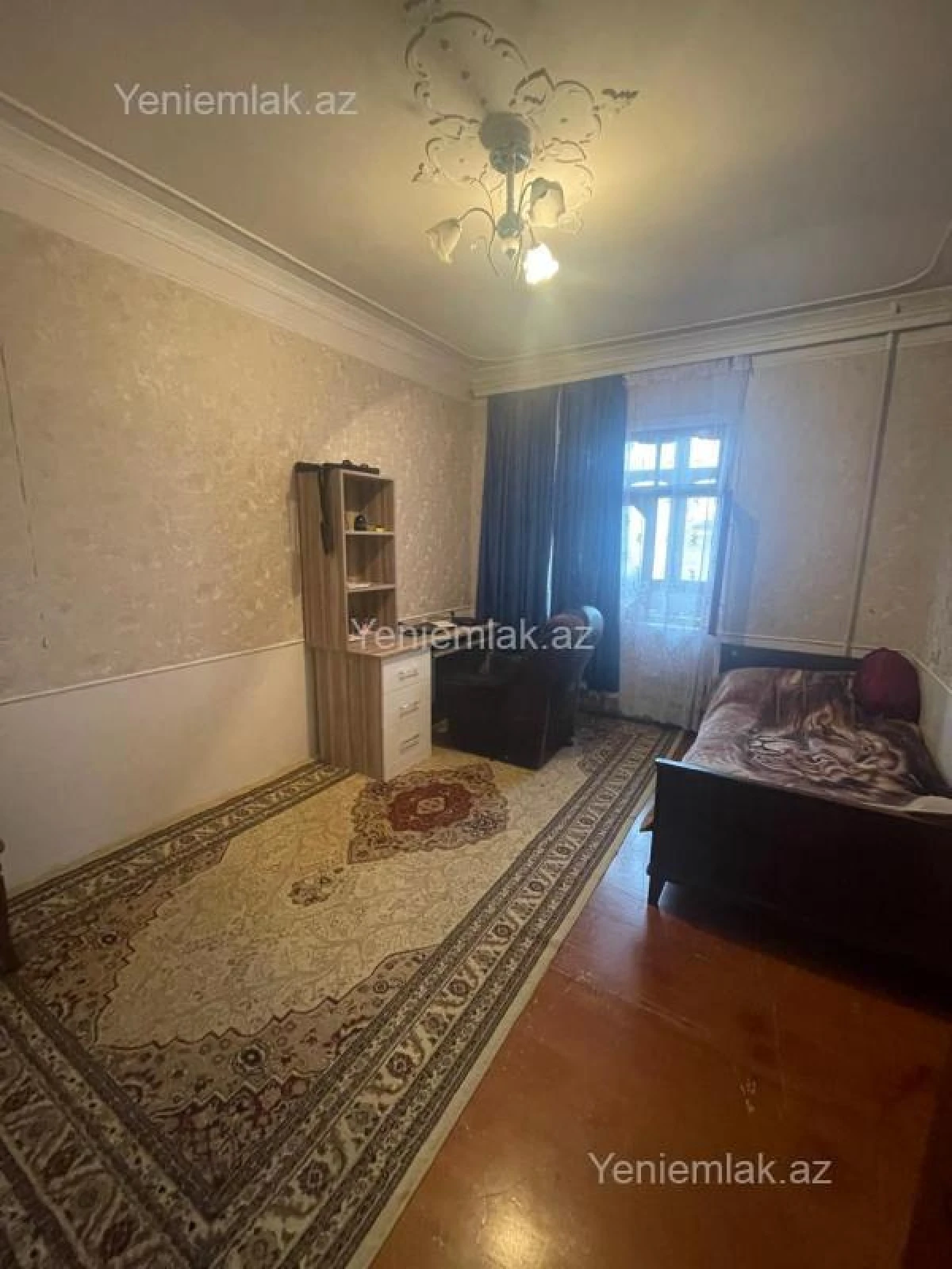 Satılır 5 otaqlı köhnə tikili 120 m²