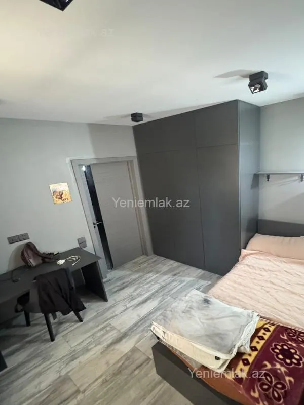 Satılır 3 otaqlı köhnə tikili 65 m²