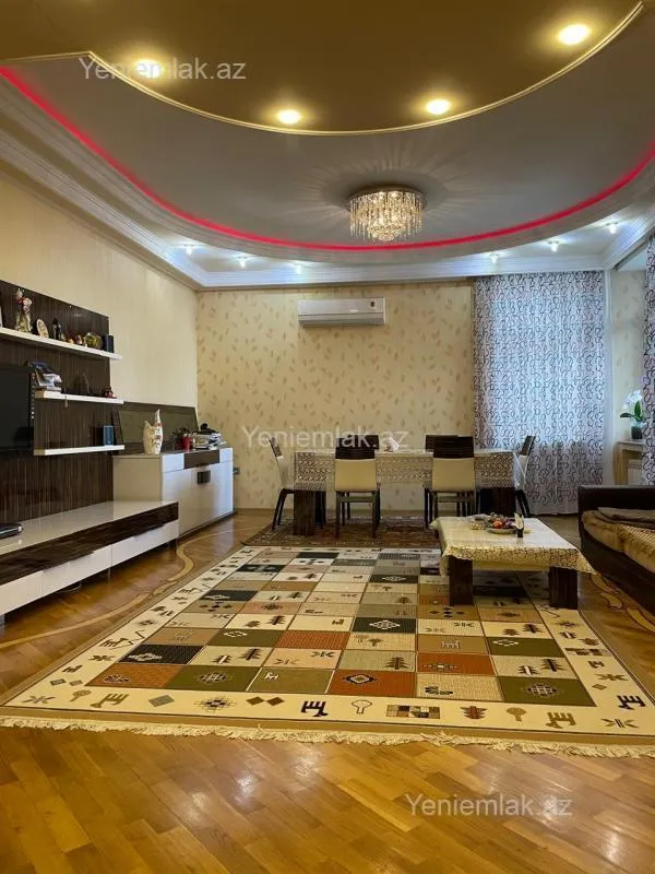 Satılır 4 otaqlı yeni tikili 186 m²